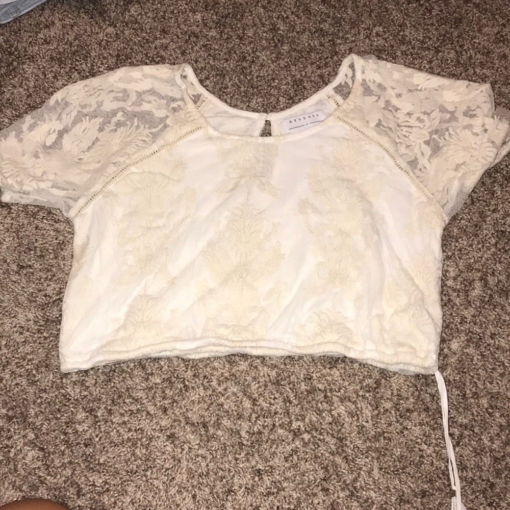 ! KENDALL AND KYLIE CROP TOP !